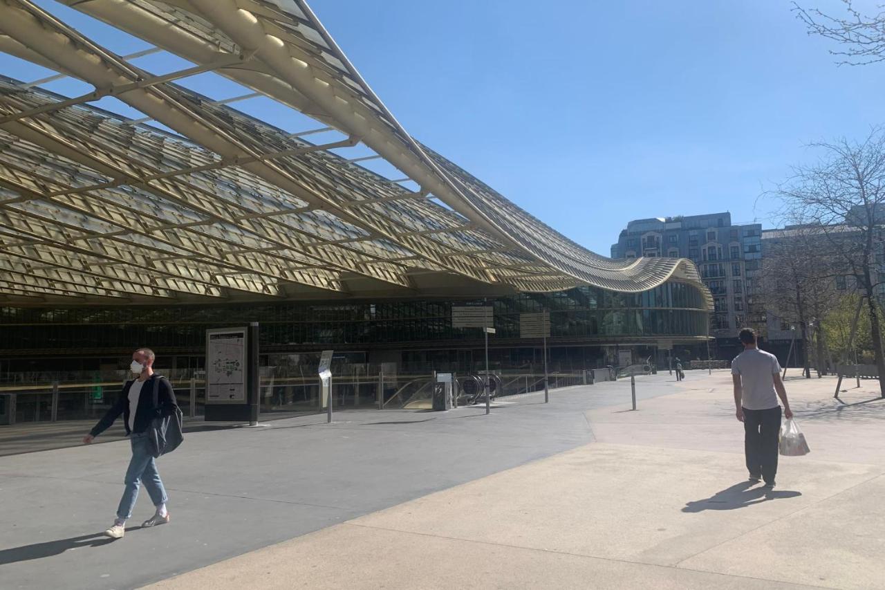 170 Suite Angouleme Large Duplex Style Apt With1 Bdr Paris Central מראה חיצוני תמונה