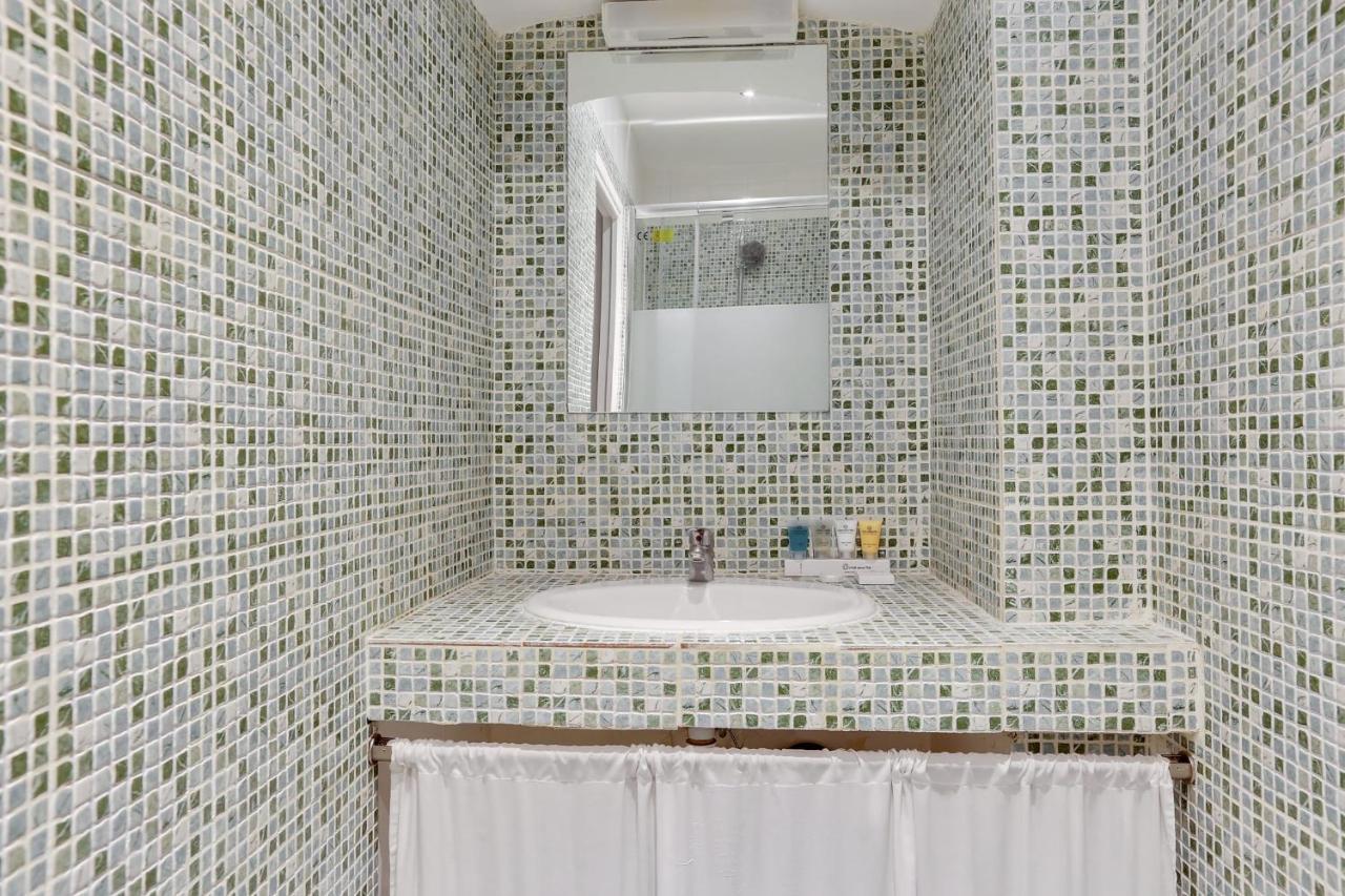 170 Suite Angouleme Large Duplex Style Apt With1 Bdr Paris Central מראה חיצוני תמונה